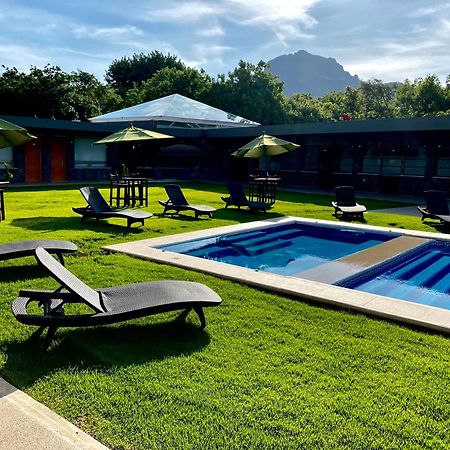 Villa Gallaecia G&S Con 10 Habitaciones Santa Catarina  ภายนอก รูปภาพ