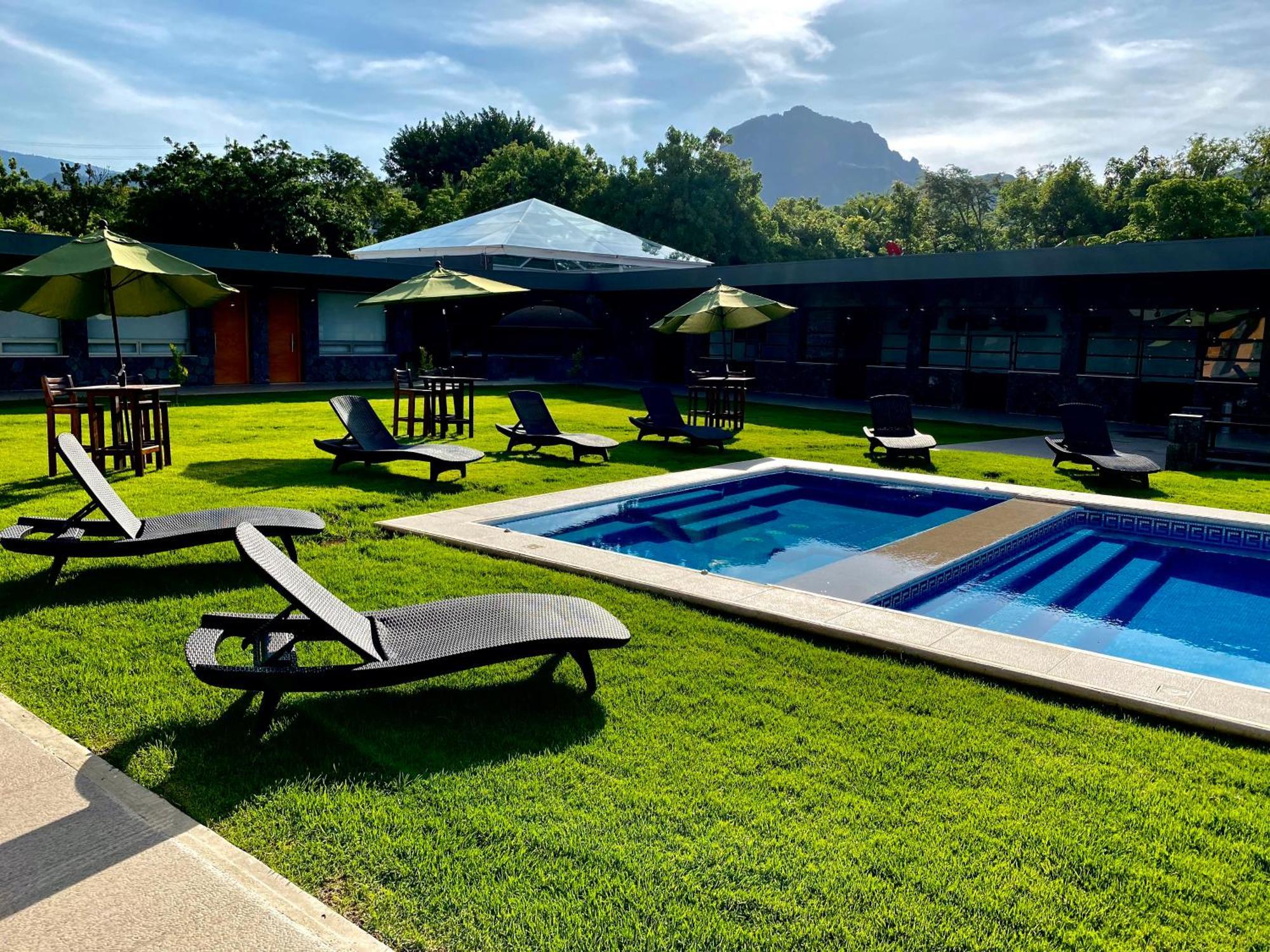 Villa Gallaecia G&S Con 10 Habitaciones Santa Catarina  ภายนอก รูปภาพ